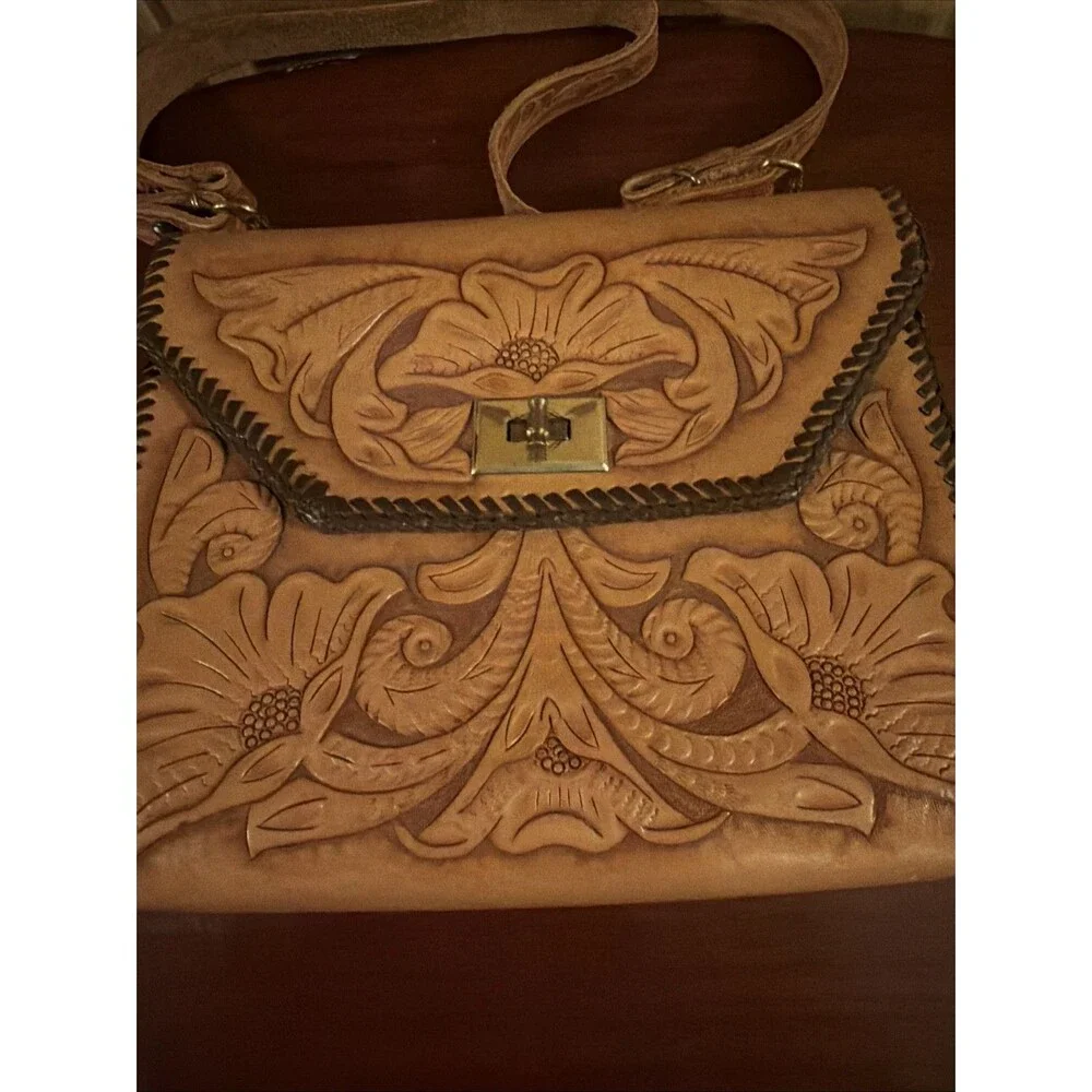 Vintage Hand Tooled Leather Handbag Brown Floral 9x 7.5x 3.5 Beautiful Bag. GUC!